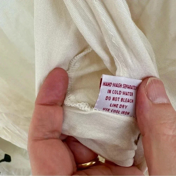 Buddha Sayulita Embroidered Avalon Rose Floral Tie front romper shorts onesie - Picture 6 of 11